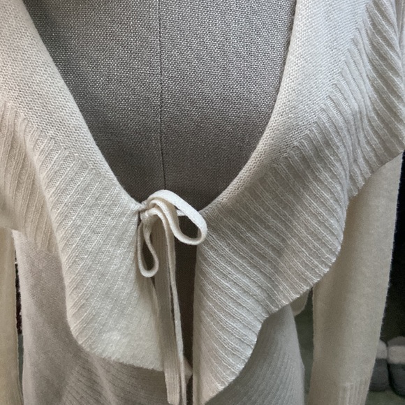 Sweater - Picture 2 of 5